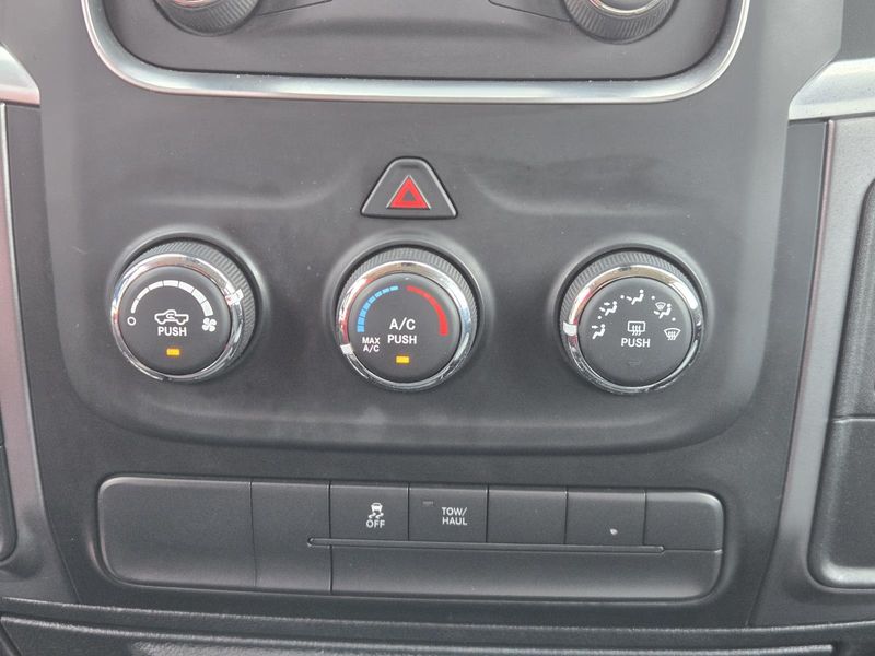 Used 2022 RAM 1500 Classic SLT 4x2 Crew Cab 5'7 Box