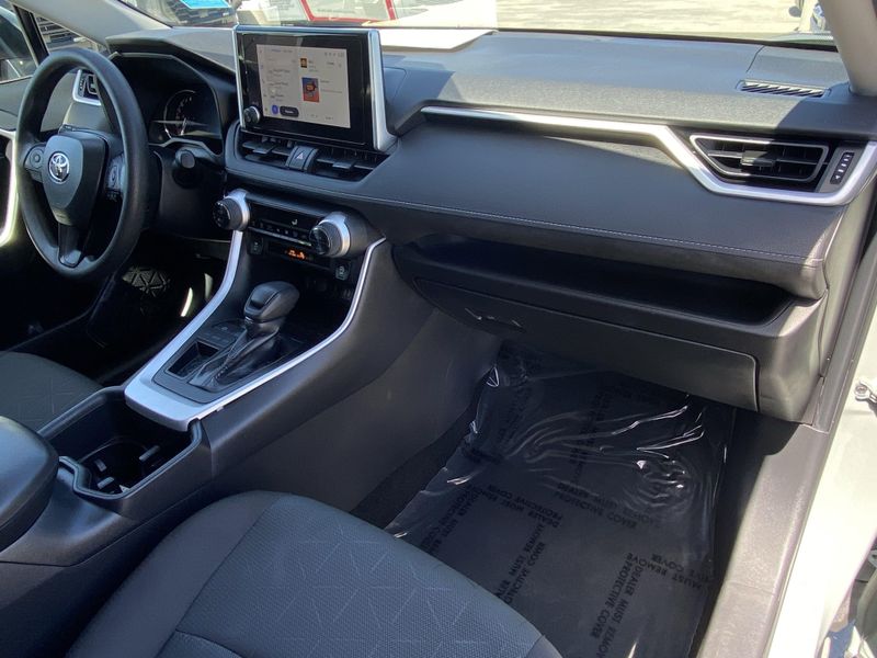 2023 Toyota RAV4 XLEImage 11