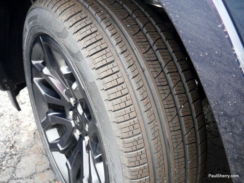 New 2026 RAM 1500 Limited Crew Cab 4x4 5'7' Box