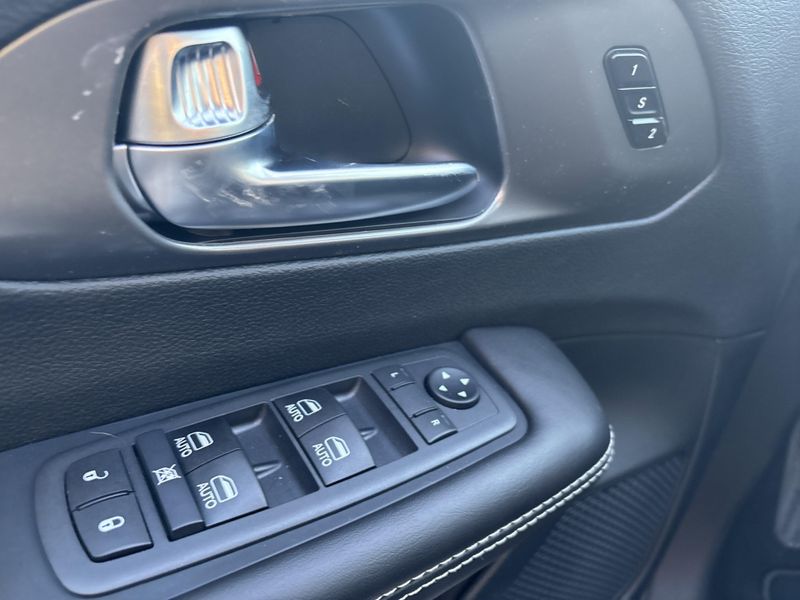 New 2026 Chrysler Pacifica SelectImage 21