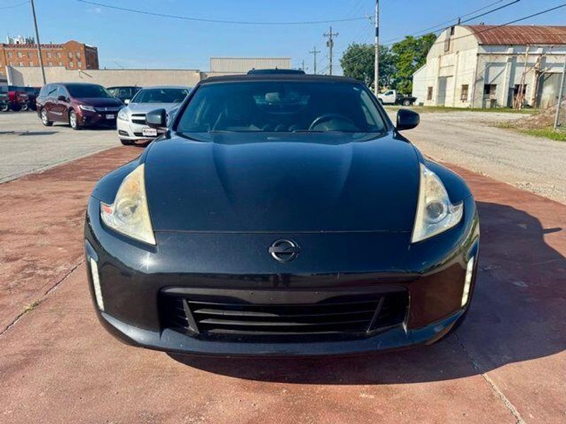 Used 2016 Nissan 370Z TouringImage 3