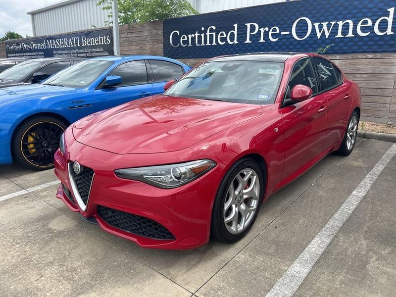 2022 Alfa Romeo Giulia TiImage 1