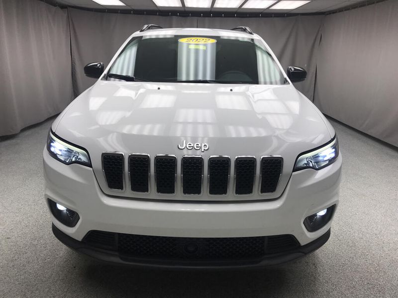 Used 2022 Jeep Cherokee Latitude LuxImage 6