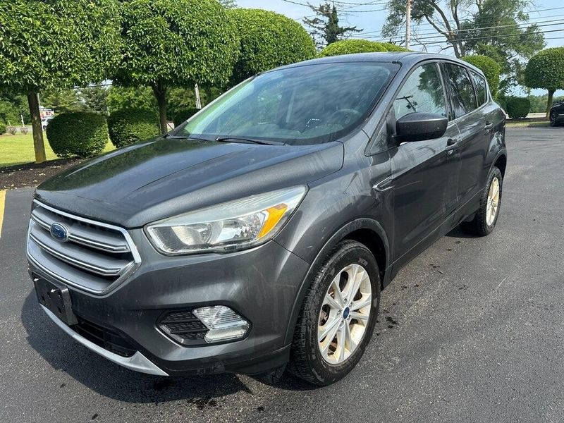 2017 Ford Escape SEImage 8