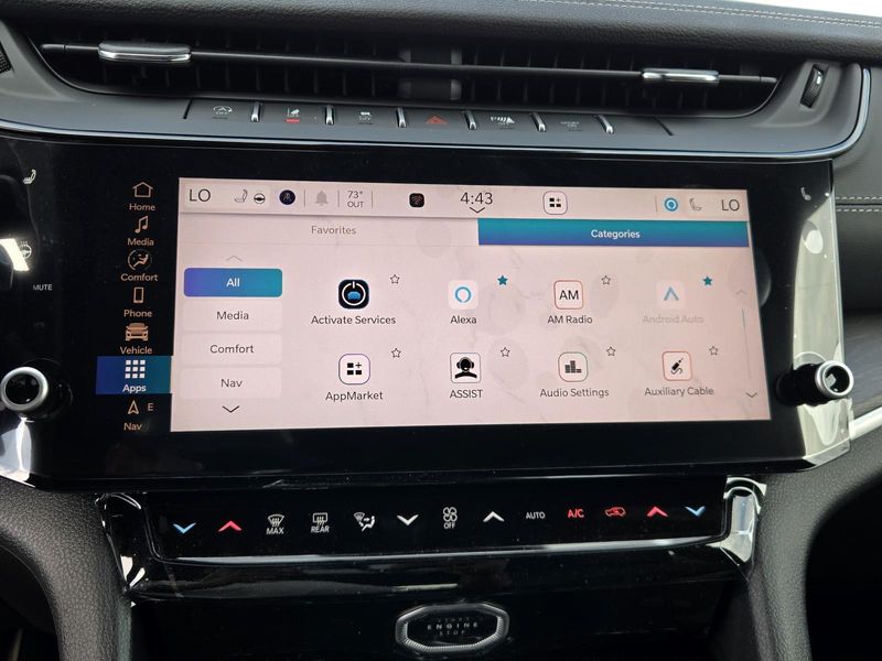 New 2026 Jeep Grand Cherokee Laredo Altitude 4x2