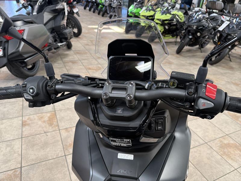 New 2027 Honda ADV160 Image 23