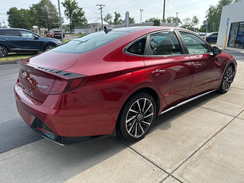 2023 Hyundai Sonata LimitedImage 5