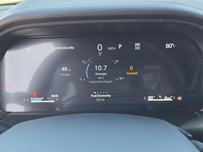 New 2026 Jeep Grand Cherokee Laredo Altitude 4x4