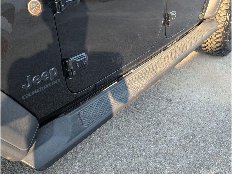 Used 2020 Jeep Gladiator Sport SImage 11