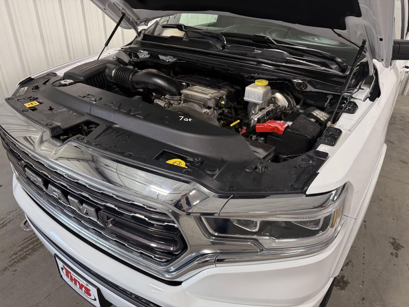 Used 2021 RAM 1500 LimitedImage 14