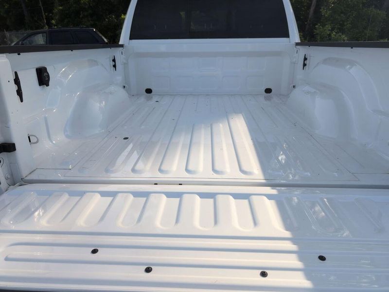 2022 RAM 2500 TradesmanImage 37
