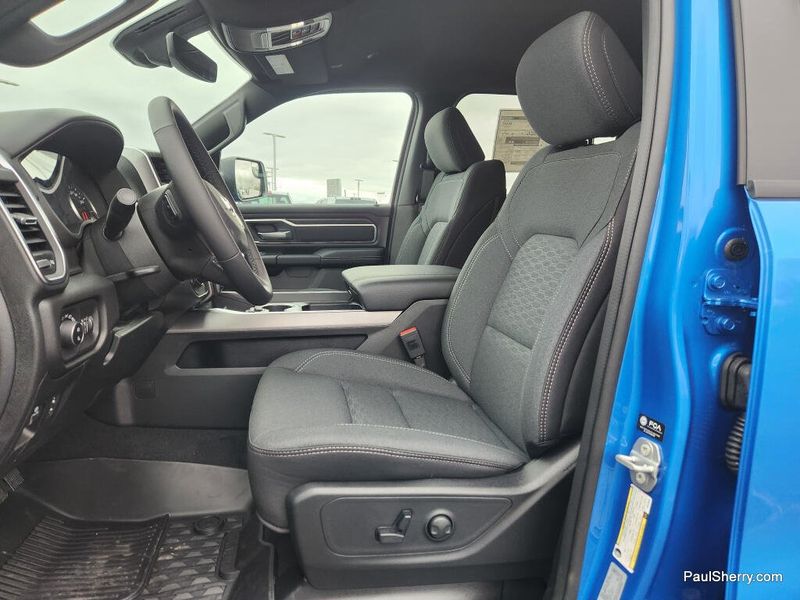 New 2026 RAM 1500 Big Horn Crew Cab 4x4 5'7' Box