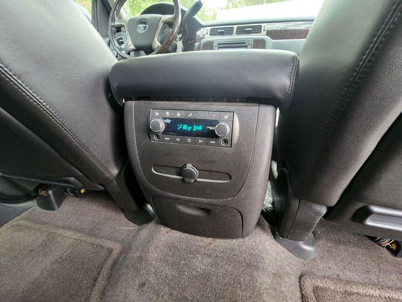 2010 GMC Yukon DenaliImage 44