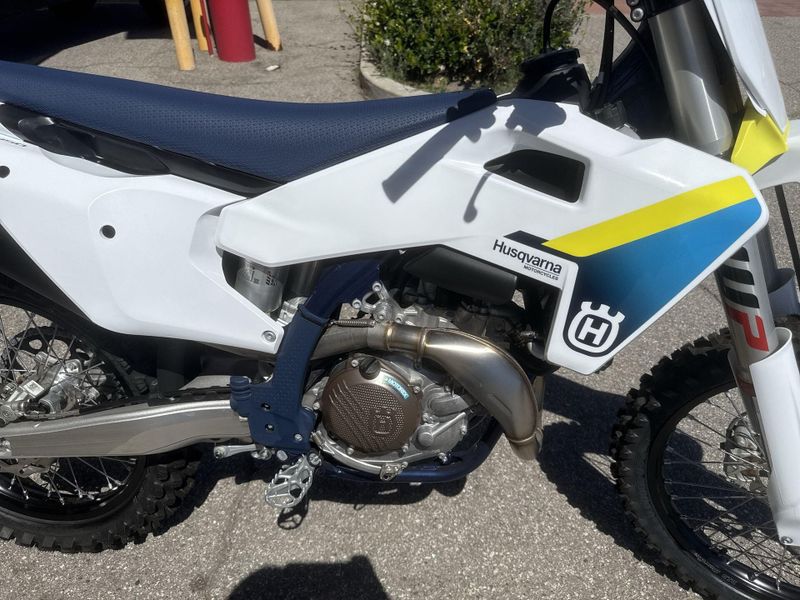 New 2025 Husqvarna FC 450 Image 15