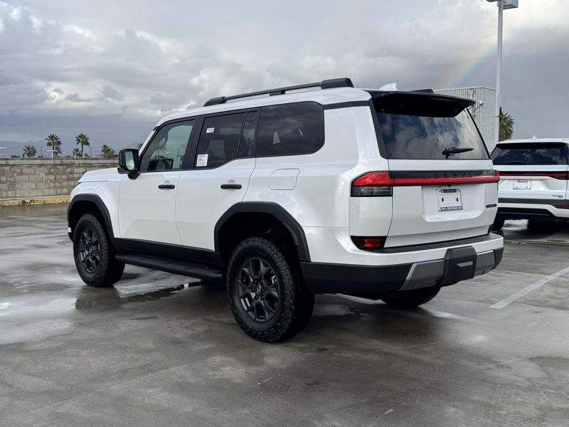 New 2026 Lexus GX 550 OvertrailImage 6