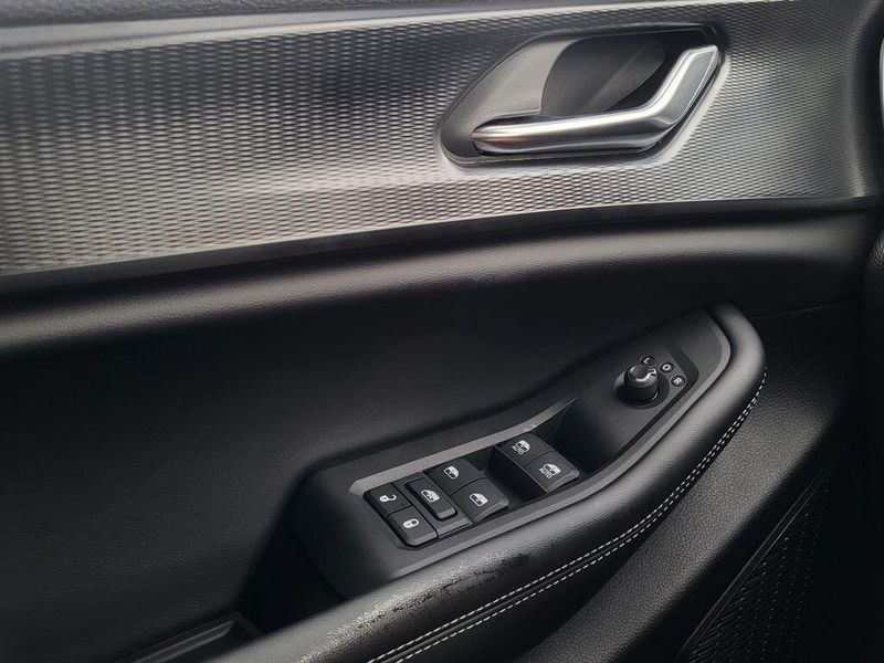 2025 Jeep Grand Cherokee L Altitude X 4x4Image 24