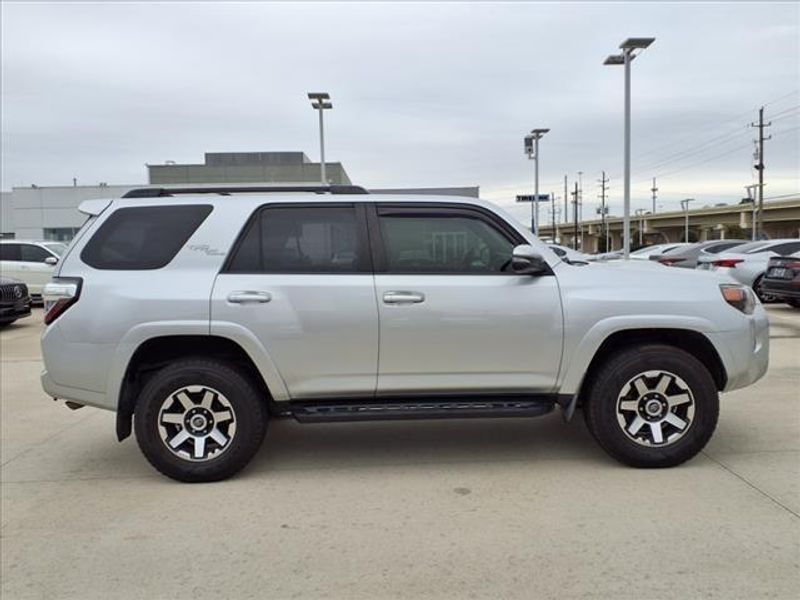 2019 Toyota 4Runner TRD Off-Road PremiumImage 11