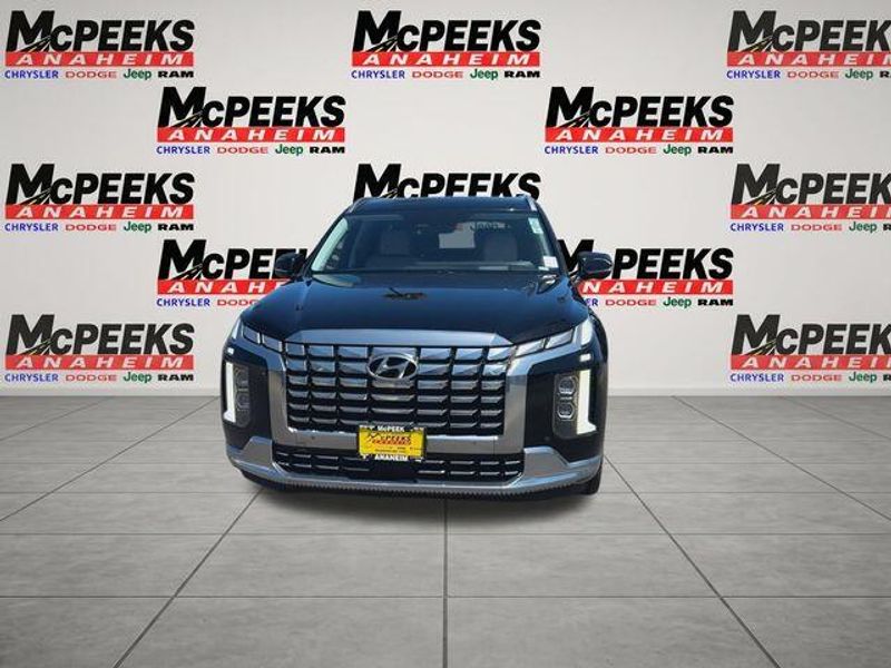 Used 2024 Hyundai Palisade CalligraphyImage 3