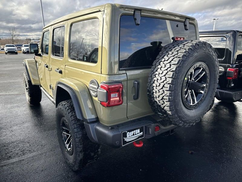 2025 Jeep Wrangler 4-door Rubicon XImage 10