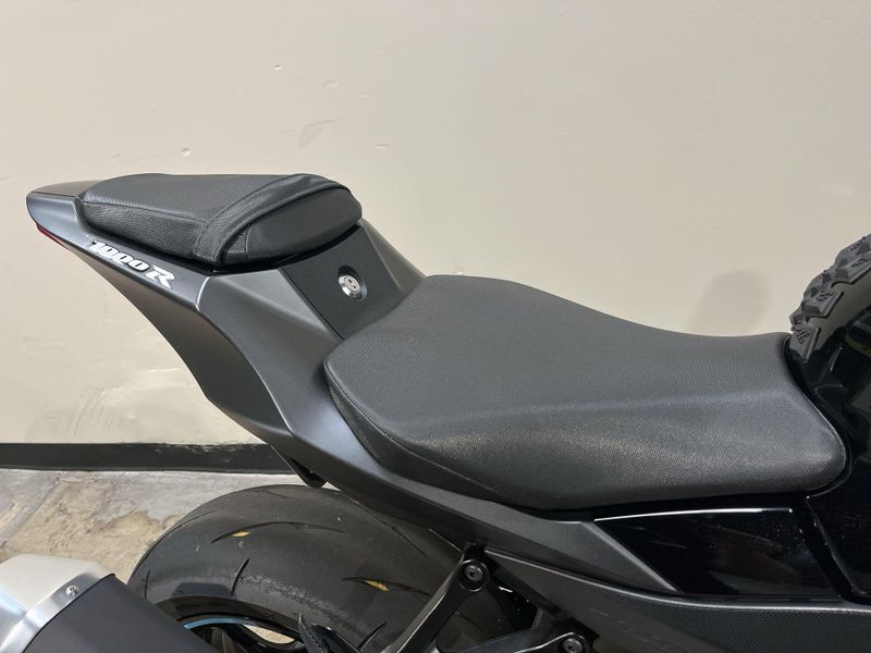 Used 2024 Suzuki GSX-R1000R CA Image 11