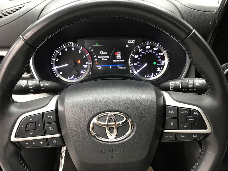 2023 Toyota Highlander XLEImage 6