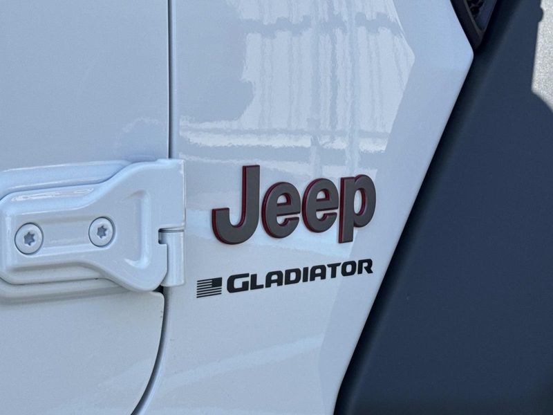 New 2026 Jeep Gladiator Rubicon 4x4