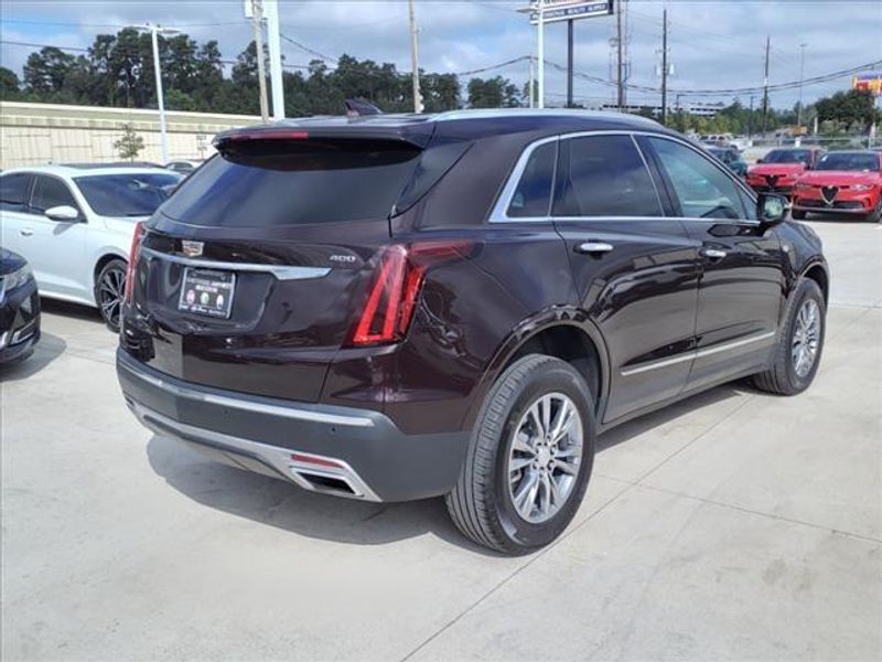 2021 Cadillac XT5 Premium LuxuryImage 2