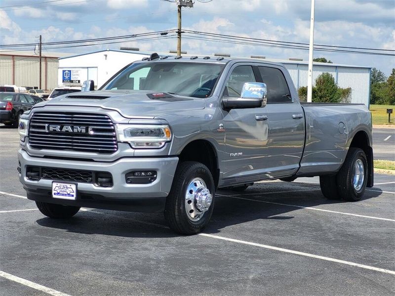 2024 RAM 3500 Laramie Crew Cab 4x4 8