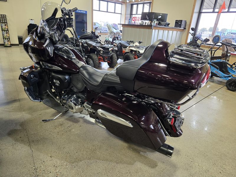 2021 Indian Motorcycle ROADMASTER LIMITED CRIMSON MTLLC 49ST LimitedImage 6