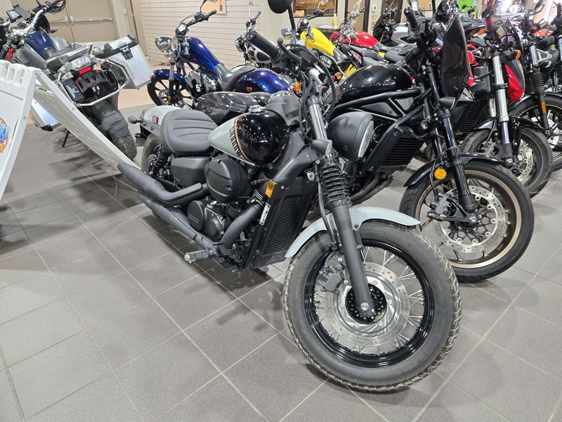 USED 2024 HONDA SHADOW PHANTOM Image 1