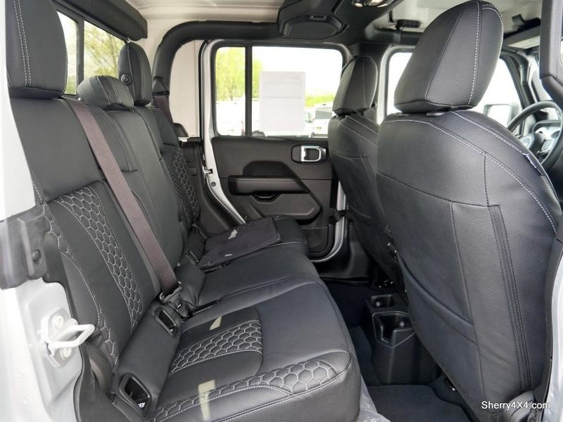 2022 Jeep Gladiator Overland 4x4Image 42