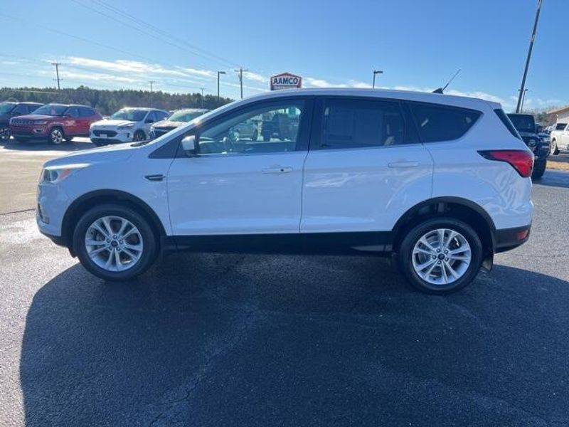 2019 Ford Escape SEImage 4