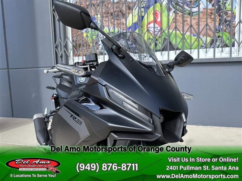 2025 Yamaha YZF-R3 ABS Image 7
