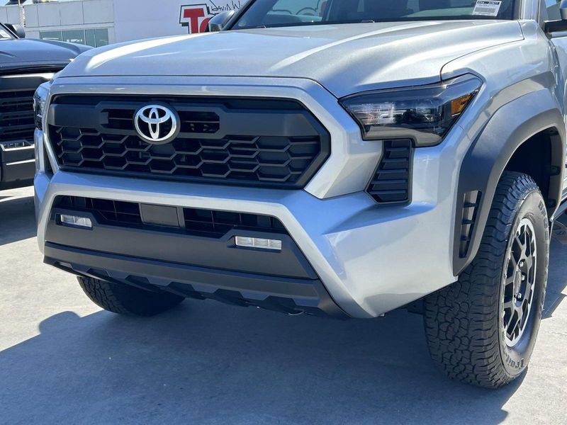 2024 Toyota Tacoma TRD Off RoadImage 7