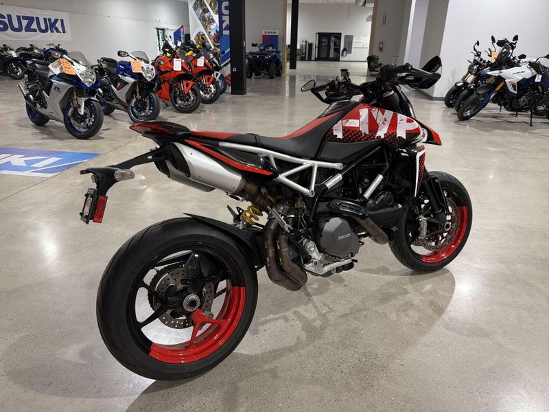 Used 2022 Ducati HYPERMOTARD 950 RVE Image 17