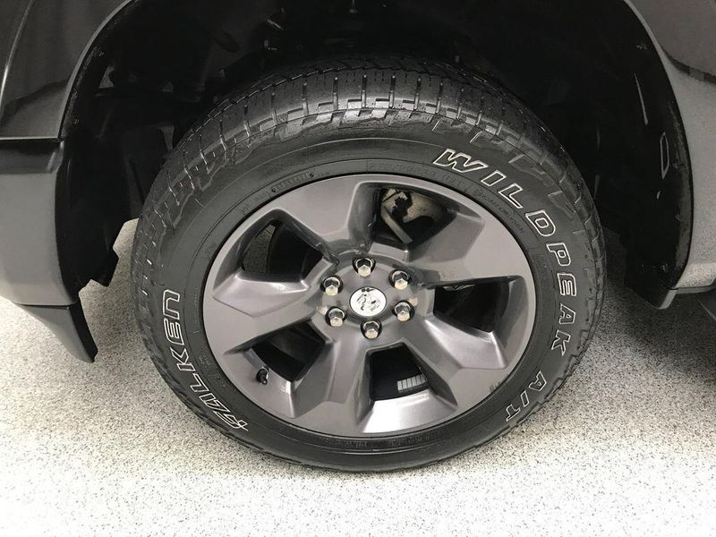 Used 2022 RAM 1500 Big HornImage 2