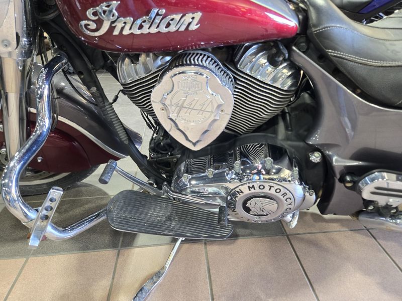 USED 2017 INDIAN MOTORCYCLE SPRINGFIELD 49ST Image 8