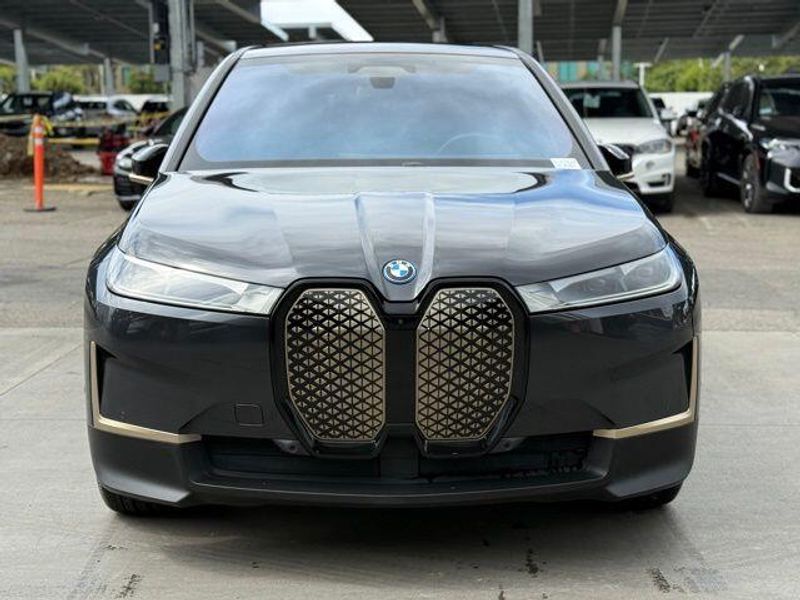 Used 2023 BMW iX xDrive50Image 4