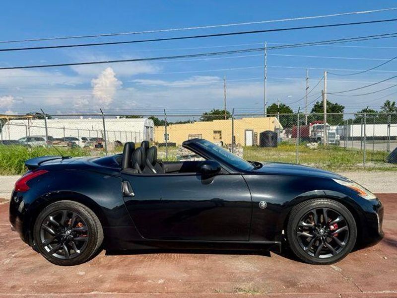 Used 2016 Nissan 370Z TouringImage 5