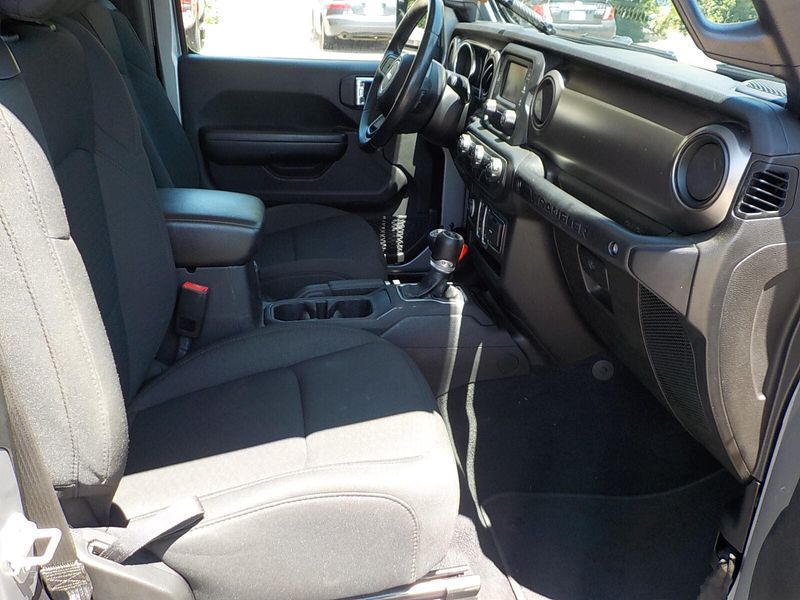 2019 Jeep Wrangler Sport photo 10