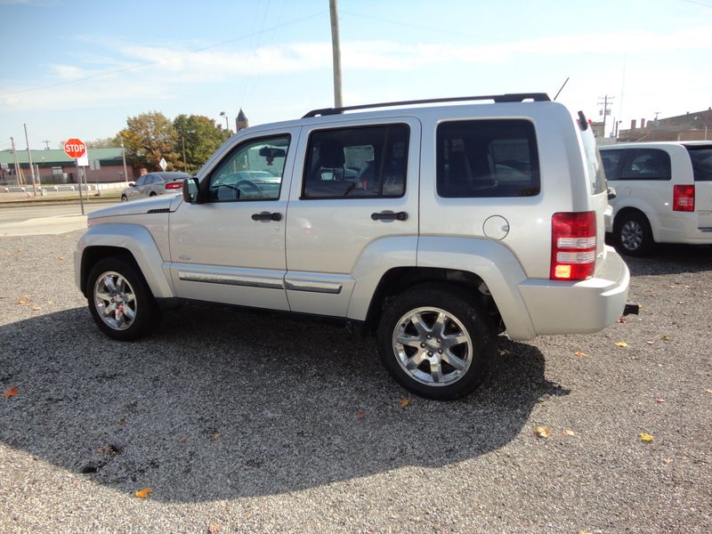 2012 Jeep Liberty Sport LatitudeImage 2