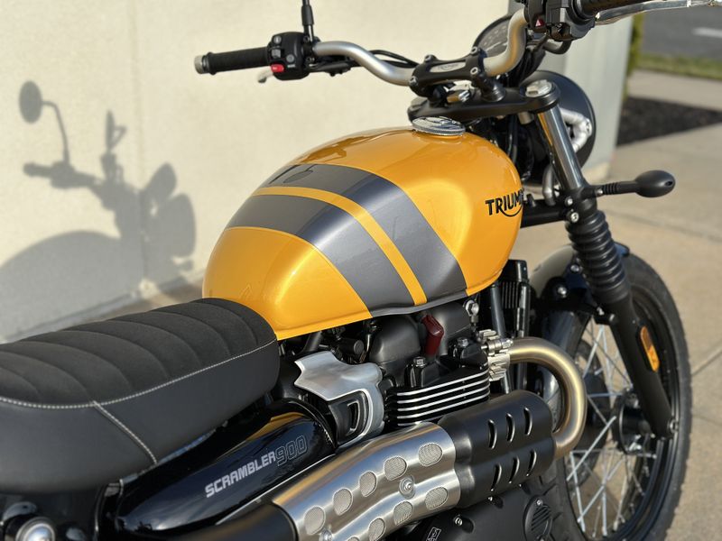 2024 Triumph SCRAMBLER 900  in a COSMIC YELLOW / GRAPHITE exterior color. Cross Country Powersports 732-491-2900 crosscountrypowersports.com 