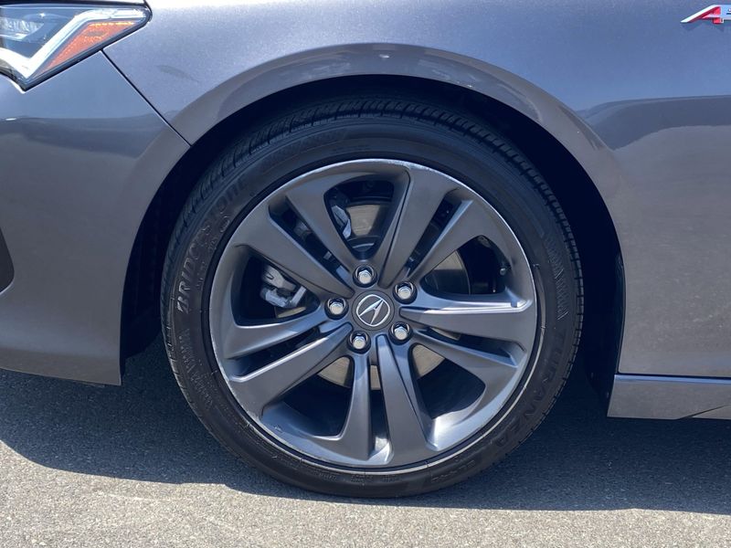 Used 2022 Acura TLX A-Spec PackageImage 8
