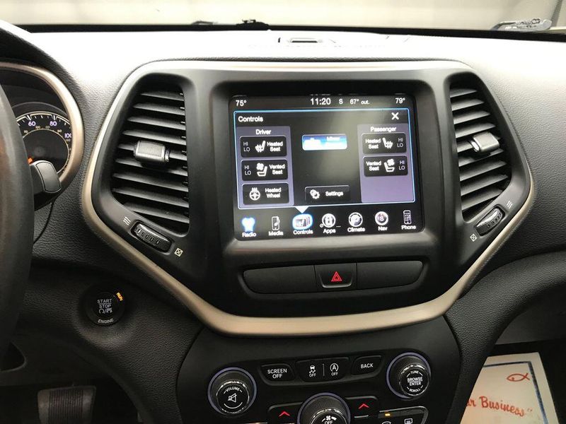 Used 2015 Jeep Cherokee LimitedImage 7