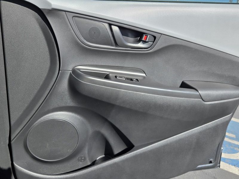 Used 2020 Hyundai Kona SE Auto AWD