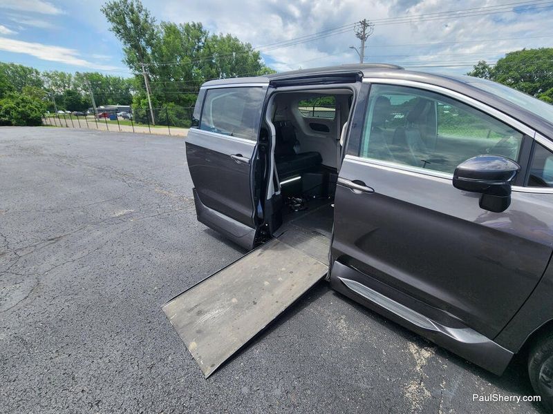 Used 2022 Chrysler Pacifica Touring L