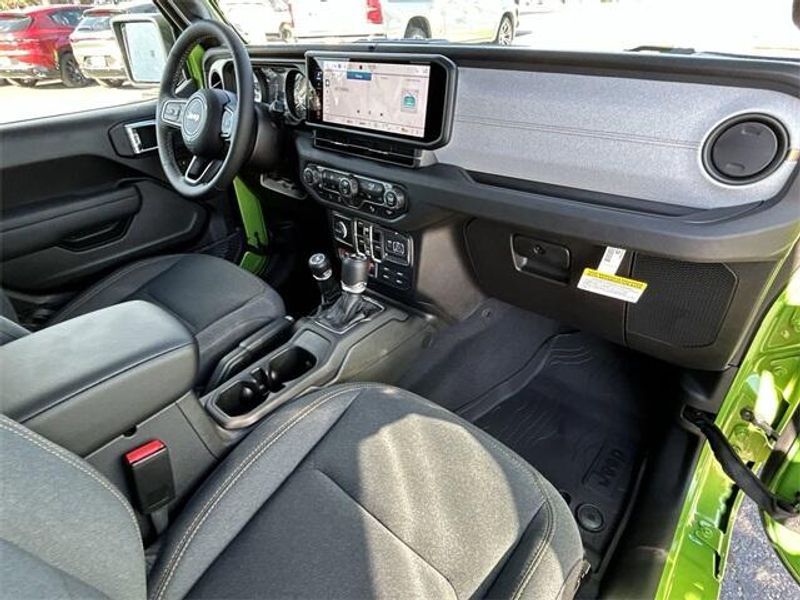 2025 Jeep Wrangler 4-door WillysImage 16
