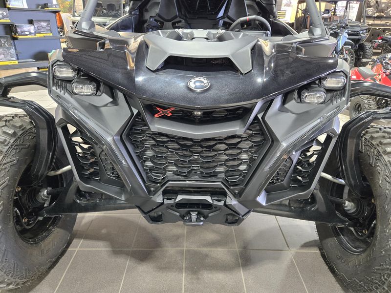 NEW 2026 CAN-AM MAVERICK R X RS 999T DCT Image 9