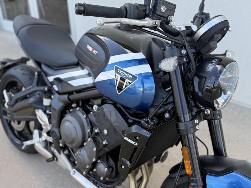 2025 Triumph TRIDENT 660Image 8