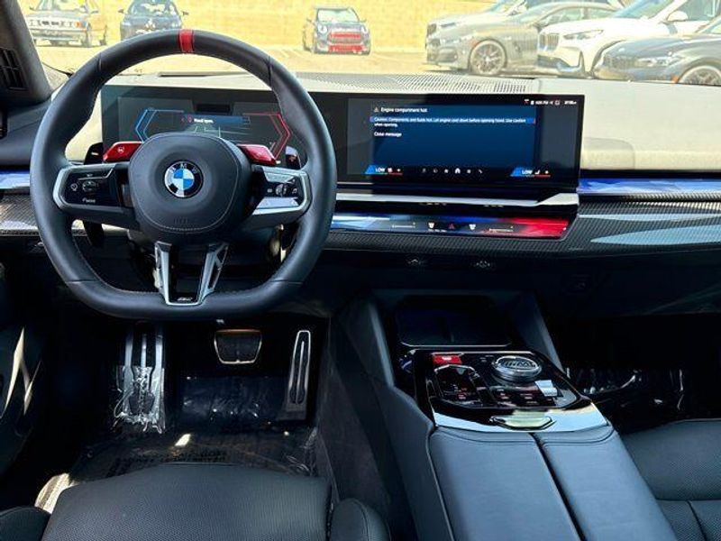 Used 2026 BMW M5 BaseImage 30